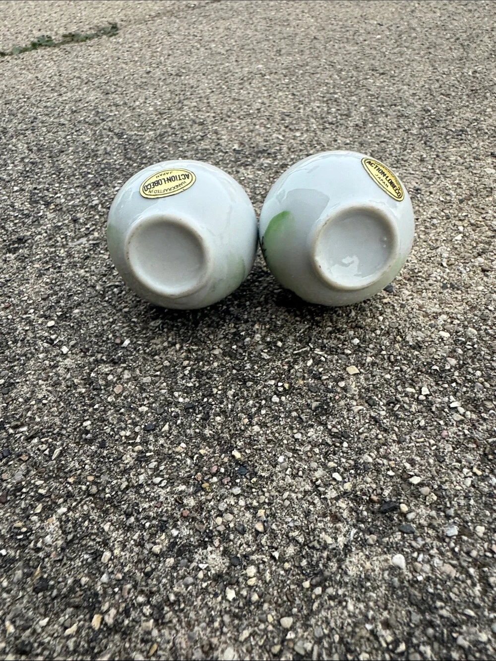 vintage Japanese porcelain bud vases pair